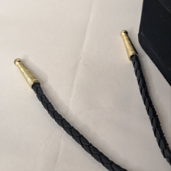 Men or Womens Retro Western Boot, Gold Tone Bolo Tie. - Picture 3 of 3